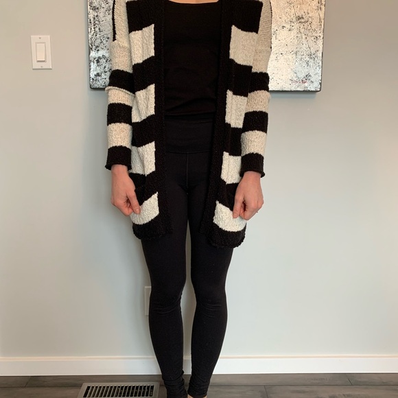 Talula XS open front cardigan - Picture 4 of 4